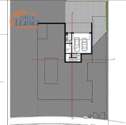 Terreno com 8300m2 com projeto aprovado para moradia térrea de 4 frentes em Castelo da Maia.