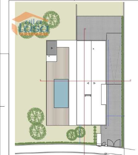 Terreno com 8300m2 com projeto aprovado para moradia térrea de 4 frentes em Castelo da Maia.
