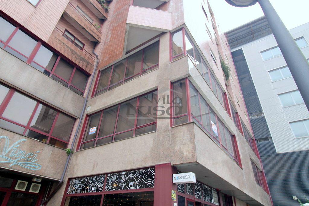 Escritório para Arrendamento | 1.º Piso | Localização Prime  Vila Nova de Gaia