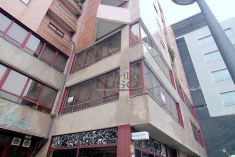 Escritório para Arrendamento | 1.º Piso | Localização Prime  Vila Nova de Gaia