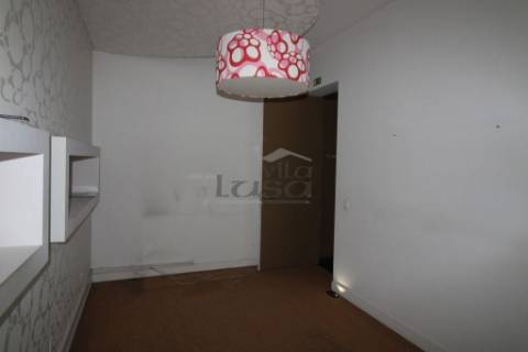 Escritório para Arrendamento | 1.º Piso | Localização Prime  Vila Nova de Gaia