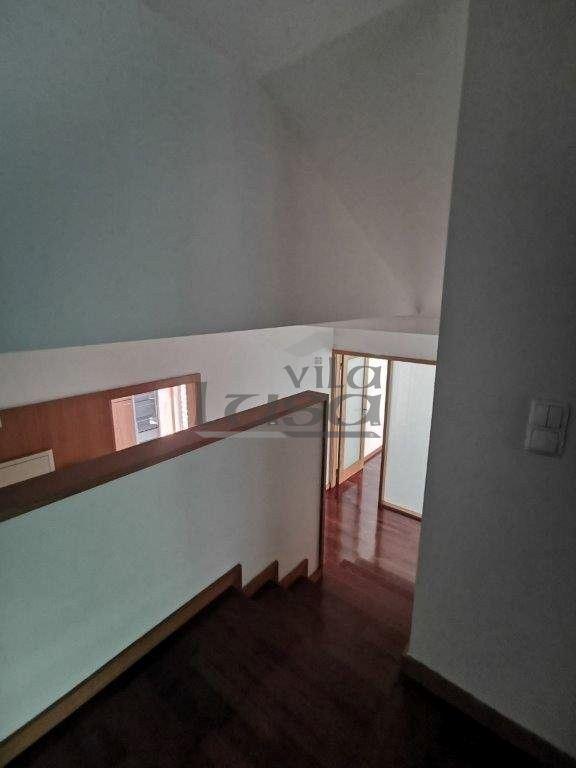 T2 em Pedrouços (junto ao Hospital de São João)