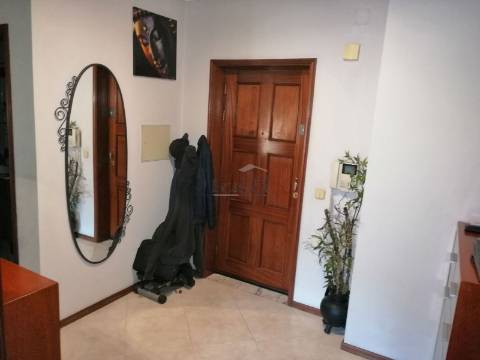 T1 com varanda em Valongo