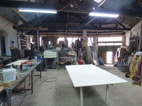 Armazém para venda no Candal  Santa Marinha, Vila Nova de Gaia