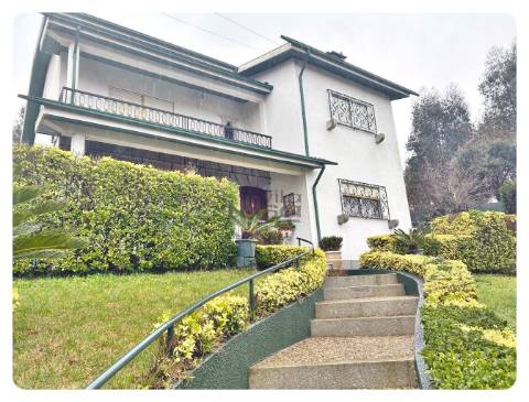 Moradia T6 Valbom Gondomar próximo ao Freixo