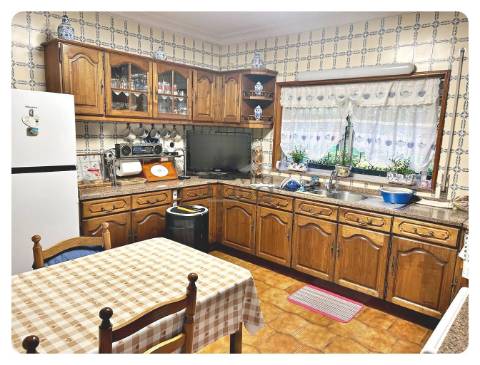 Moradia T6 Valbom Gondomar próximo ao Freixo