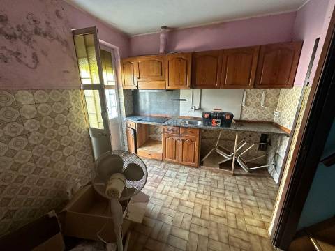 Casa T4 em Oliveira do Douro V.N de Gaia.