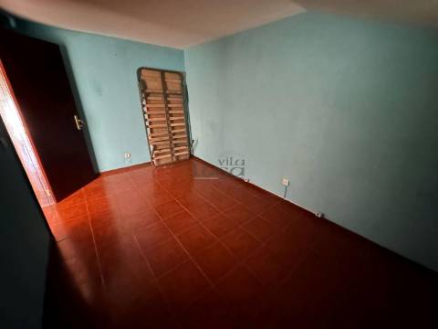 Casa T4 em Oliveira do Douro V.N de Gaia.