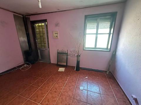 Casa T4 em Oliveira do Douro V.N de Gaia.