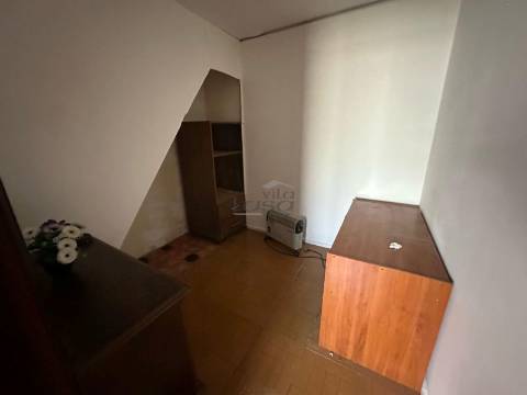 Casa T4 em Oliveira do Douro V.N de Gaia.