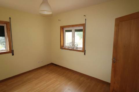 Andar de Moradia T2 com Terreno na Zona Histórica de Vila Nova de Gaia