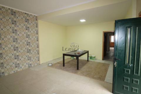  Andar  Moradia T3 com terraço  na Zona Histórica de Vila Nova de Gaia 