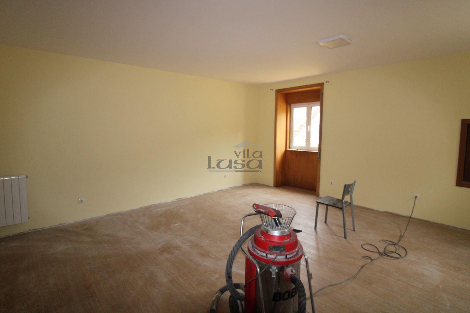  Andar  Moradia T3 com terraço  na Zona Histórica de Vila Nova de Gaia 