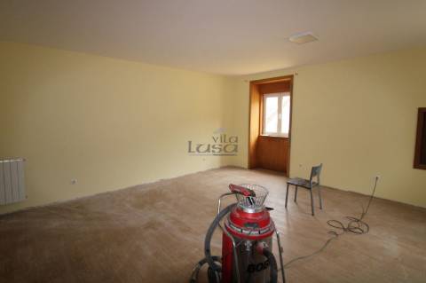  Andar  Moradia T3 com terraço  na Zona Histórica de Vila Nova de Gaia 