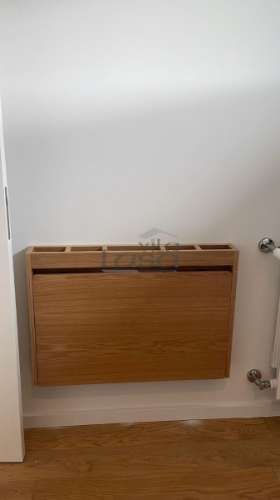 T1 Edifício da Antiga Faculdade de Farmácia (em frente à Igreja de Cedofeita) Porto.