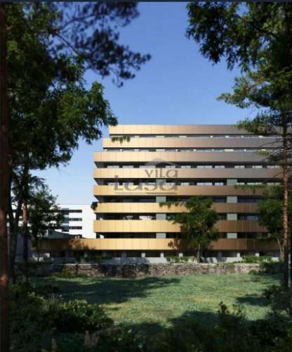 T0 Centro de Gaia com varanda e lugar de garagem