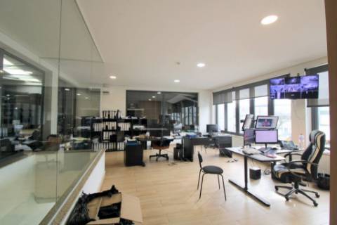 Armazém Industrial para Arrendamento | Zona Industrial de Alfena