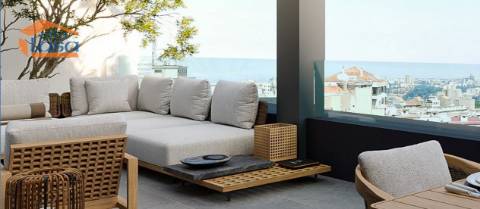 T0 no ultimo piso com Terraço 45.07m2,  lugar de garagem e arrumos no Centro de Gaia.