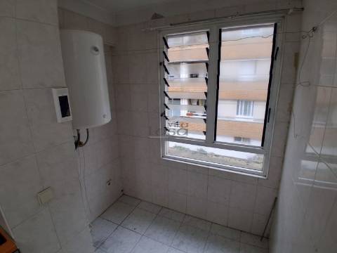 T3 renovado com lugar de garagem em Baguim do Monte Gondomar