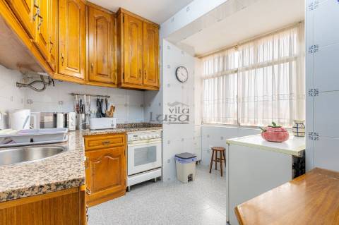 Apartamento T3 c/ vistas deslumbrantes de rio e mar