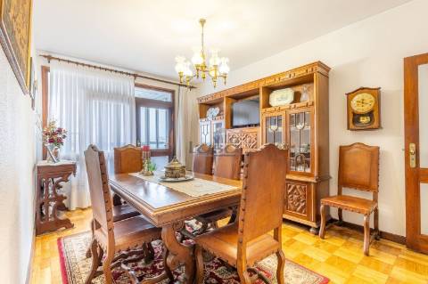 Apartamento T3 c/ vistas deslumbrantes de rio e mar