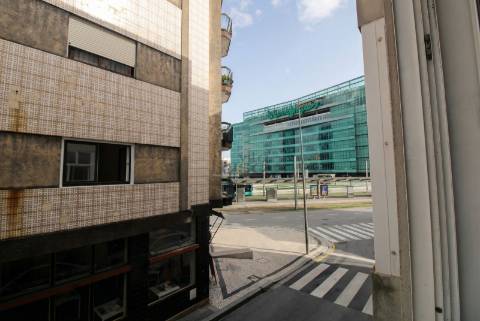 Apartamento T3 | Metro João de Deus / El Corte Inglés | Vila Nova de Gaia