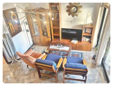 Moradia com mobília Rua Bernardino Oliveira Pinto 