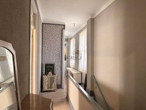 Andar Moradia T4, Coimbrões Vila Nova de Gaia.