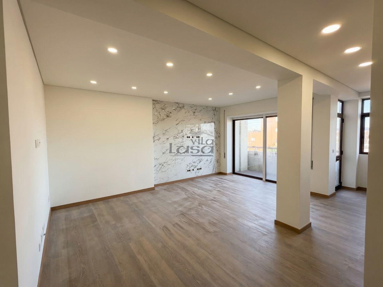 Apartamento T2+1 Renovado junto ao Arrábida Shopping | Vila Nova de Gaia