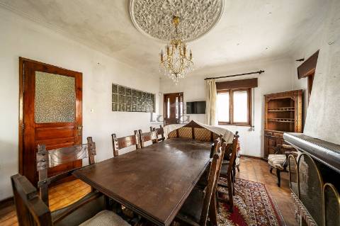 Moradia de 4 Frentes com Terreno  Arcos do Sardão | Oliveira do Douro