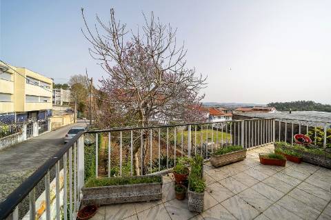 Moradia de 4 Frentes com Terreno  Arcos do Sardão | Oliveira do Douro