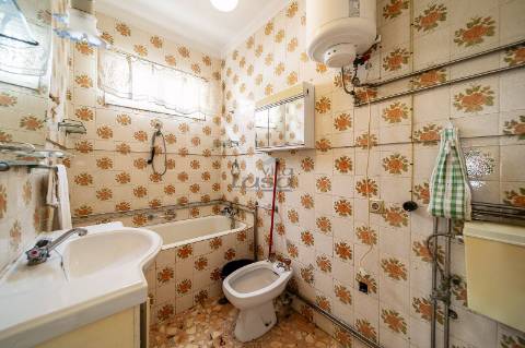 Moradia de 4 Frentes com Terreno  Arcos do Sardão | Oliveira do Douro