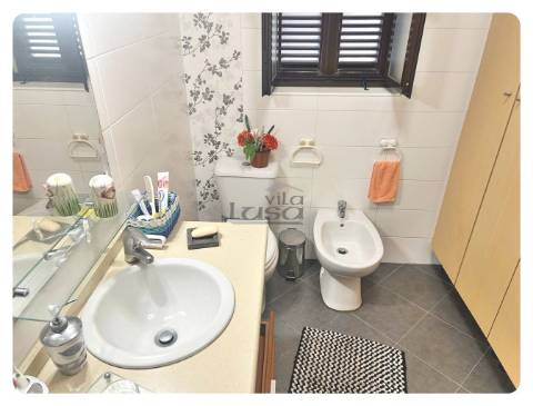 Moradia com mobília Rua Bernardino Oliveira Pinto 