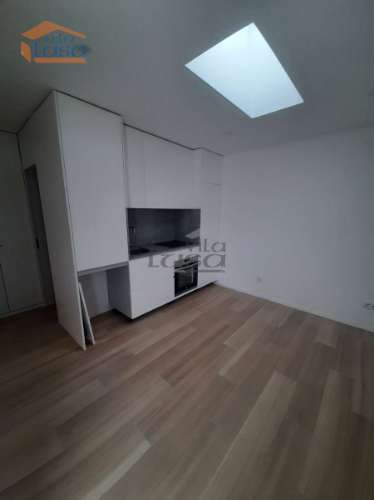 Casa T1, totalmente requalificada, junto à casa de saúde da Boavista, Porto