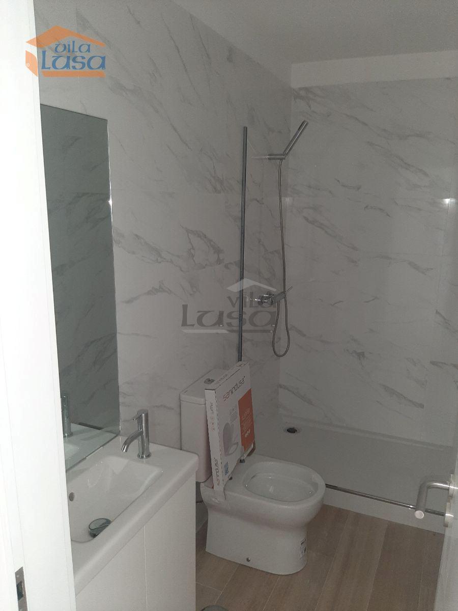 Casa T1, totalmente requalificada, junto à casa de saúde da Boavista, Porto