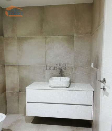 Arrenda-se T2 no Polo Universitário do Porto (entre o Amial e o IPO)