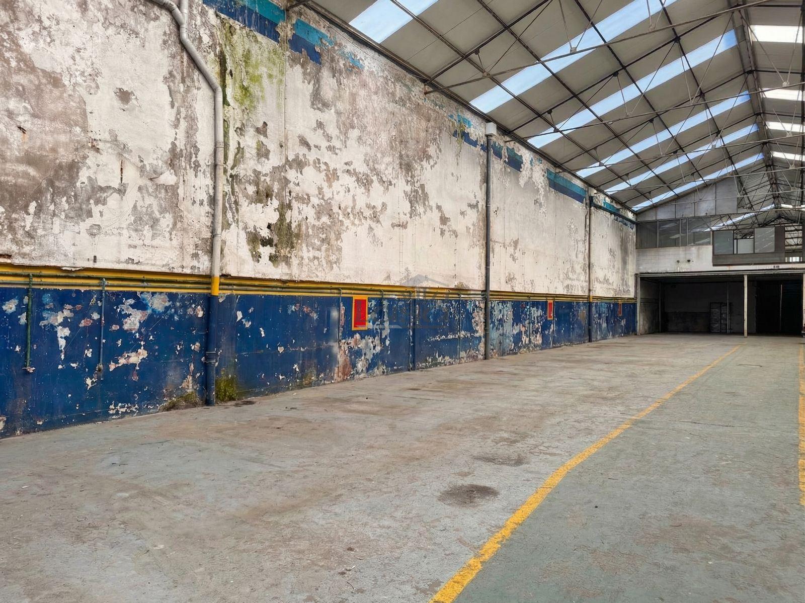 Armazém Industrial no Centro de Vila Nova de Gaia | Devesas