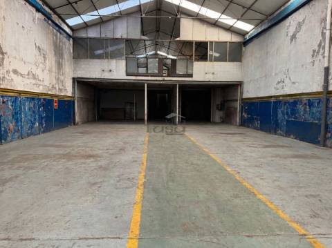 Armazém Industrial no Centro de Vila Nova de Gaia | Devesas