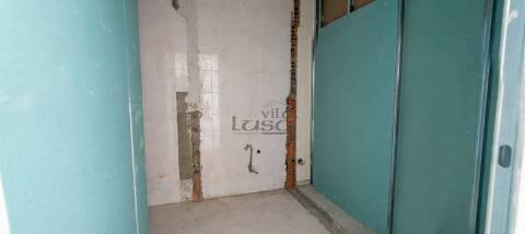 Apartamento T2 com Terraço no Centro de Oliveira do Douro  Vila Nova de Gaia