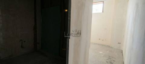 Apartamento T2 com Terraço no Centro de Oliveira do Douro  Vila Nova de Gaia