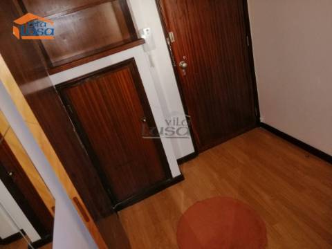 Arrenda-se T1  zona da Maternidade, Palácio de Cristal, Hosp. Stº António, Porto