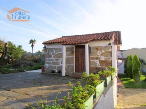 Moradia T2+1 com Garagem, Espigueiro e Anexos para Habitação  Privacidade e Conforto no Campo