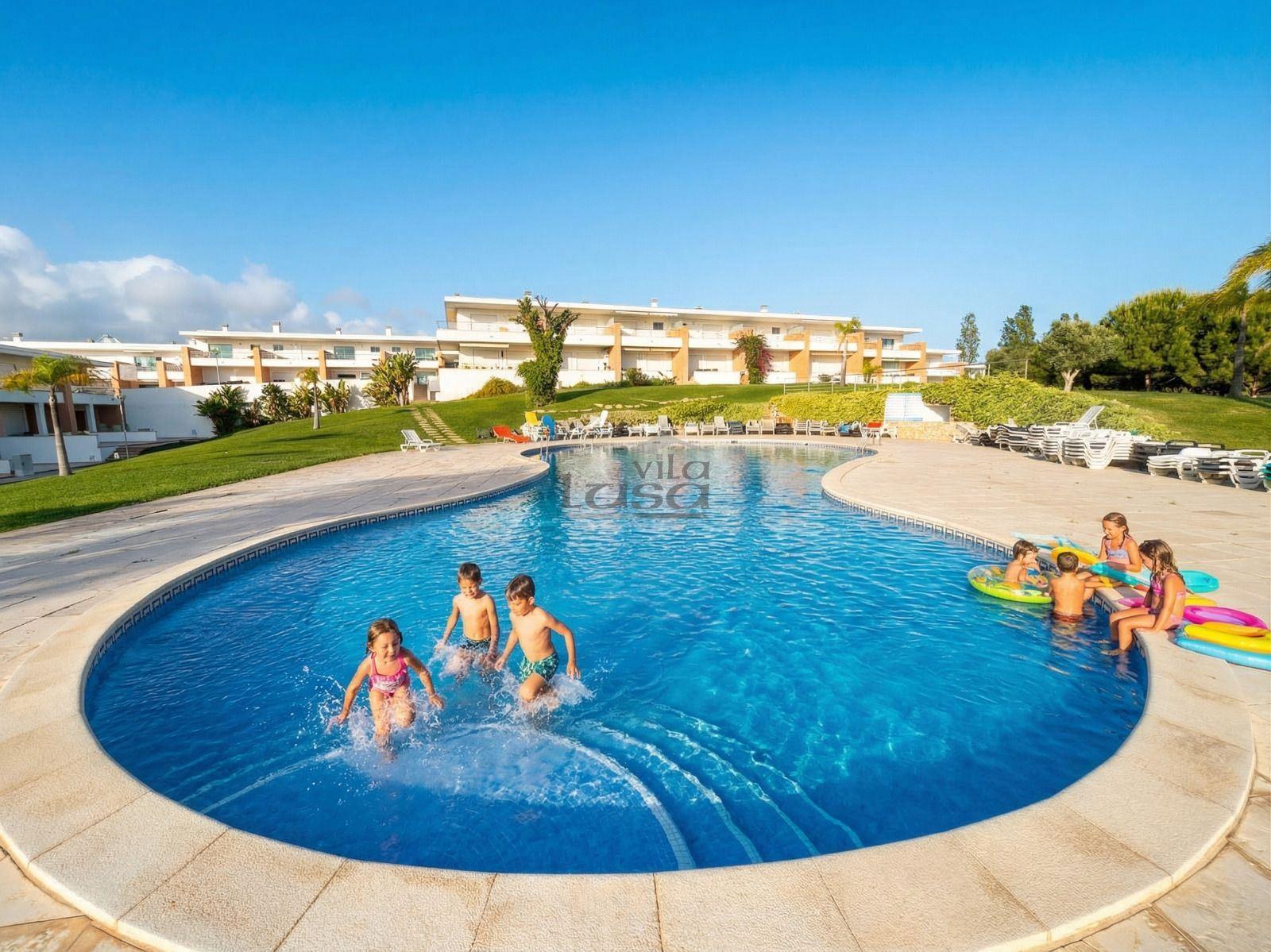 Moradia T2 em Olhos D'água, Albufeira.  Condomínio Vila Branca 