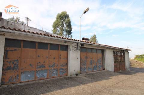 Quinta com vistas para o Rio Douro, 3000m2 em Vila Nova de Gaia