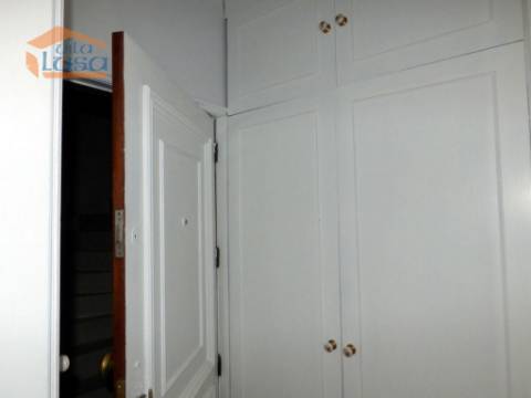 T1 Mobilado e equipado com garagem individual em Paranhos