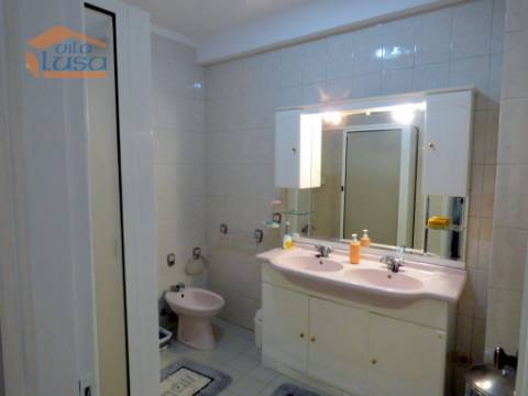 T1 Mobilado e equipado com garagem individual em Paranhos