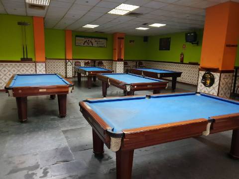 Loja Santo Ovidio com 212 m2