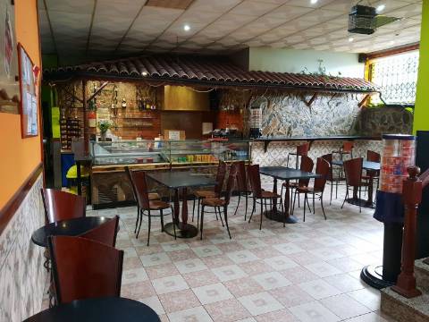 Loja Santo Ovidio com 212 m2