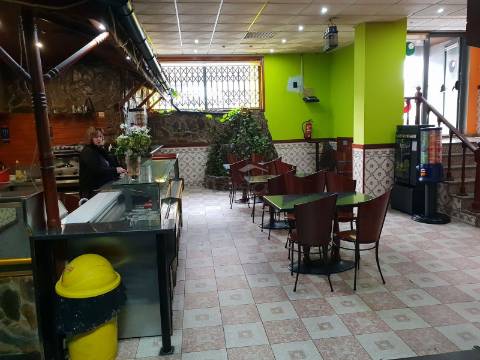 Loja Santo Ovidio com 212 m2