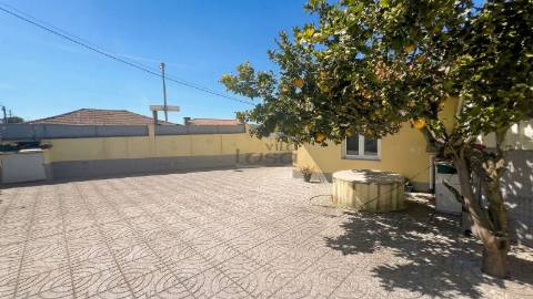 Moradia térrea, T3  em Paramos, Espinho